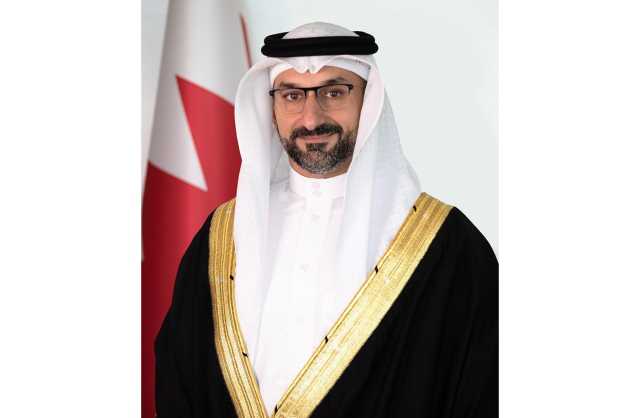 وزير الصناعة والتجارة: جهود وزير الداخلية رسخت الأسس الأمنية وفق أعلى المعايير حفاظا على أمن ومكتسبات البحرين