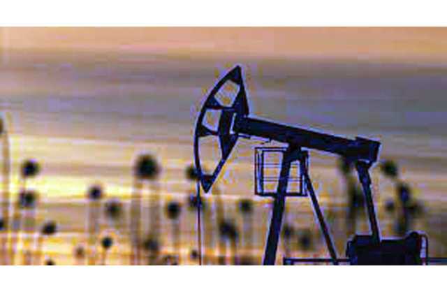أسعار النفط تتّجه لتسجيل أول مكاسب أسبوعية في شهرين