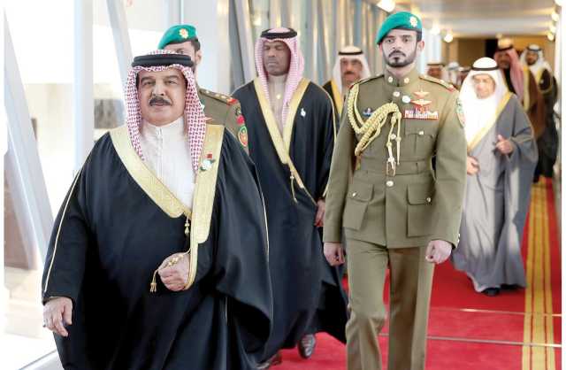 الملك المعظم يعزّي أمير الكويت في وفاة نواف الأحمد الجابر الصباح