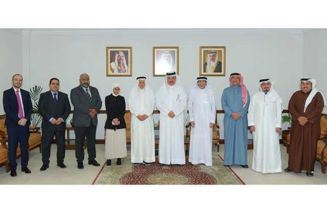 وزير العمل يلتقي رئيس جمعية البحرين لرعاية مرضى السكلر