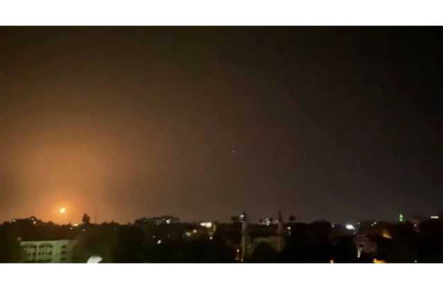 أضرار جراء هجوم جوي إسرائيلي على ريف دمشق