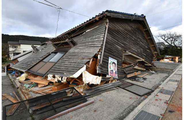 ارتفاع عدد قتلى زلزال اليابان لنحو 50 مع مواصلة فرق الإنقاذ البحث عن ناجين