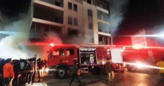 الدفع بـ 8 سيارات إطفاء لإخماد حريق داخل مصنع أثاث وموبيليا فى 15 مايو