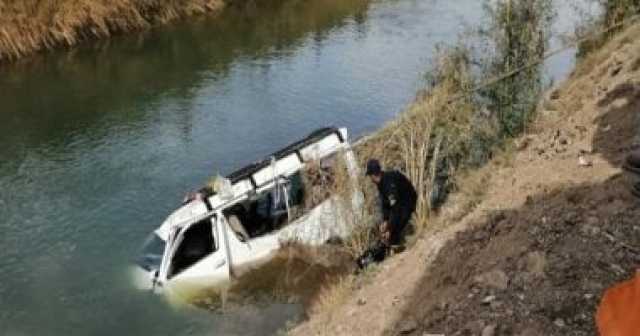 مصرع شخص وإصابة آخر فى حادث انقلاب سيارة ميكروباص داخل ترعة بقنا