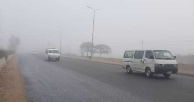 طرق مستحدثة تستخدمها إدارة المرور للحد من حوادث الشبورة.. اعرفها