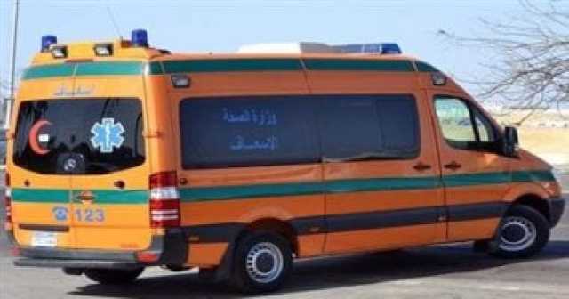 إصابة 3 أشخاص إثر حادث تصادم سيارتين بطريق الإسكندرية الصحراوى
