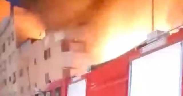 حريق هائل يلتهم عدة محلات فى البيطاش غرب الإسكندرية.. صور