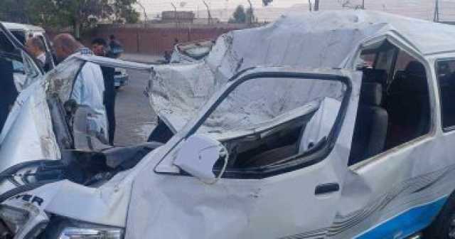 إصابة 10 أشخاص إثر حادث تصادم 3 سيارات فى منشأة القناطر