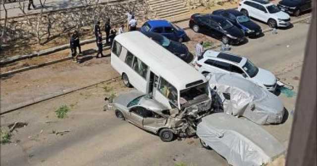 إصابة شخصين فى حادث تصادم أتوبيس و3 سيارات بمنطقة التجمع