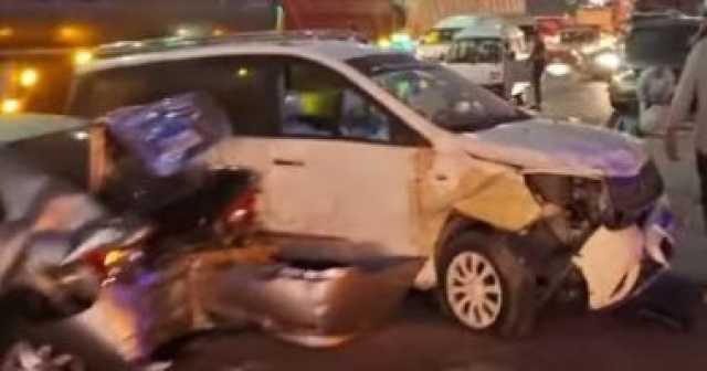 التحفظ على سائق التريلا المتسبب بحادث تصادم 12 سيارة بالدائرى