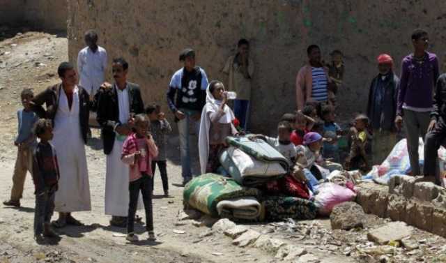 مستأجرون يلجأون إلى الشوارع بسبب غياب الرقابة الحكومية ونهب المليشيا الحوثية