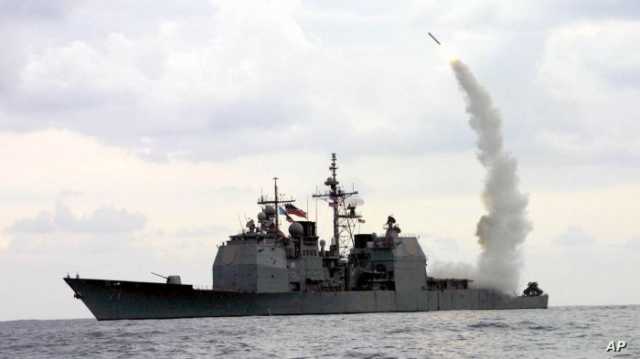 البحرية الأمريكية تسقط مسيّرة حوثية على مقربة من سفن تجارية