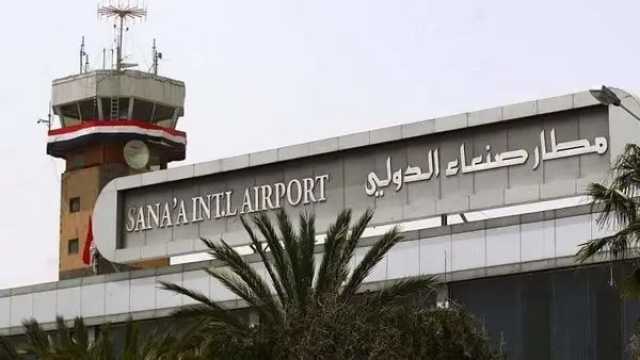مليشيا الحوثي تحتجز إحدى طائرات اليمنية في مطار صنعاء