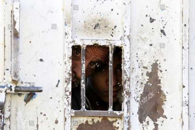 مليشيا الحوثي تحرم السجناء من الوجبات اليومية بصنعاء