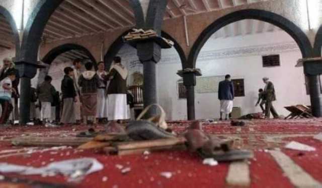 اشتباكات وإطلاق نار بين عشرات المصلين ومسلحين حوثيين في مسجد بصنعاء