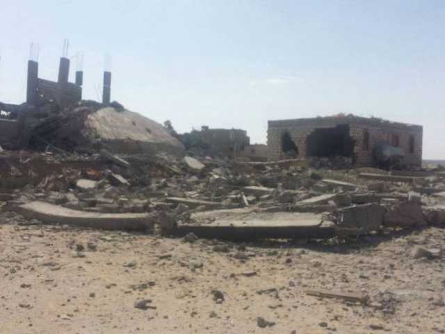 مليشيا الحوثي تحرق وتفجّر منازل ومزارع مواطنين شرقي صنعاء