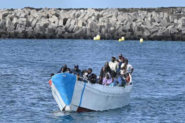 غرق 49 شخصا وفقدان العشرات بعد انقلاب قارب مهاجرين قبالة سواحل محافظة شبوة