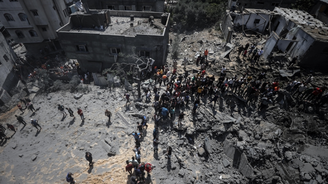 غزة تودّع نحو 12 ألف شهيد منذ بدء العدوان