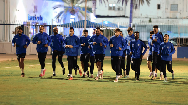 الهلال يواجه التعاون الأحد في مباراة مؤجلة من الأسبوع الرابع