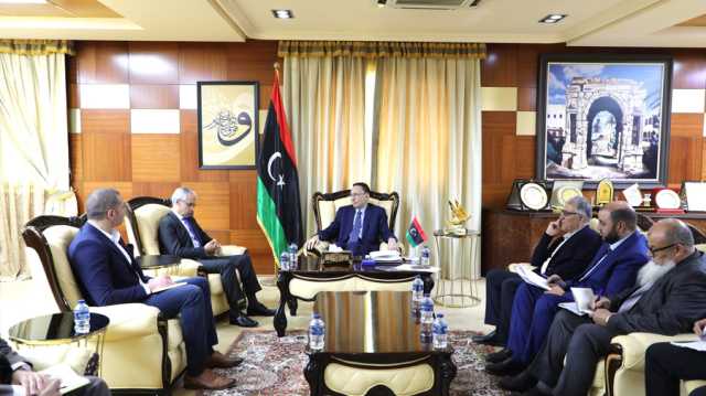 وزير الاقتصاد والتجارة يدعو الشركات الفرنسية للاستثمار في ليبيا