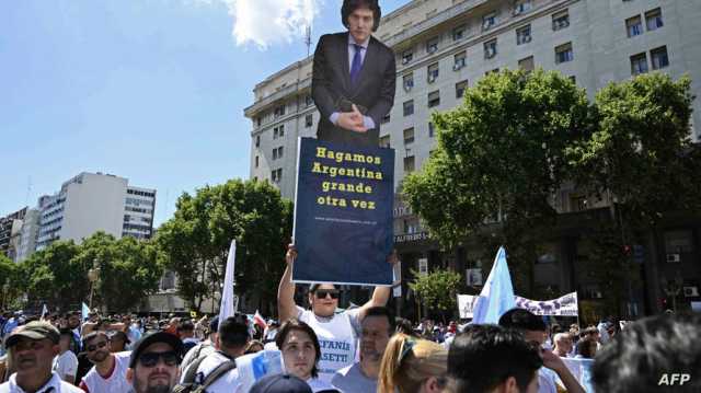 في خطابه الأول.. رئيس الأرجنتين ميلي يحذر من صدمة اقتصادية