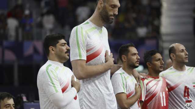 أطول لاعب بارالمبي بالتاريخ يعاني في باريس