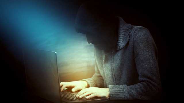 بعد أزمة الطنطاوي في مصر.. كيف نحمي أنفسنا من التجسس الإلكتروني؟
