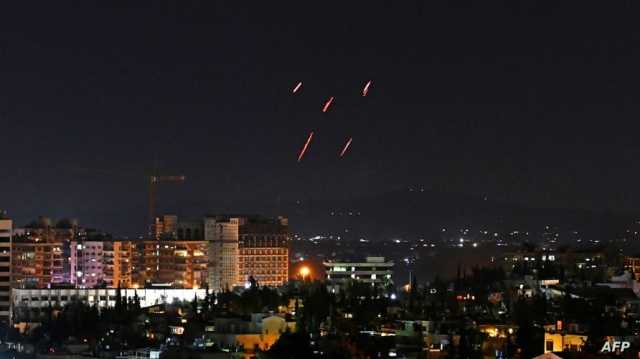 المرصد: الانفجارات قرب دمشق ناجمة عن مستودعات صواريخ لميليشيات إيرانية