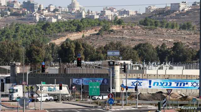 إسرائيل تنقل معتقلات فلسطينيات إلى سجن عوفر بالضفة قبل الإفراج عنهن