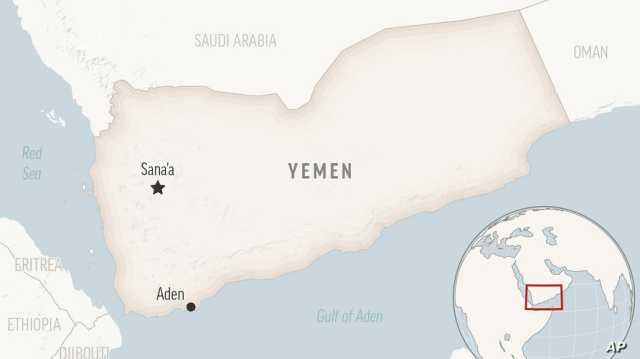 مسؤول أميركي: صاروخ كروز من اليمن ضرب ناقلة