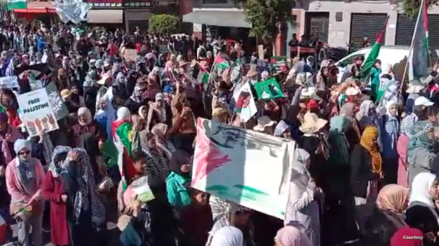 آلاف المغاربة يتضامنون مع غزة ويرفضون التطبيع