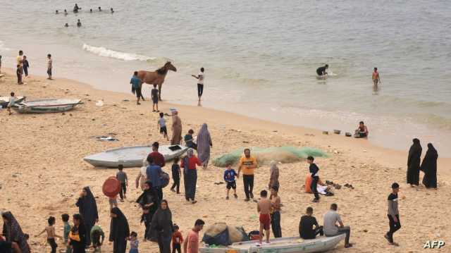 البحر ملجأ سكان قطاع غزة في أيام الهدنة