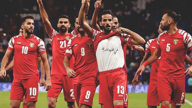 الاتحاد الآسيوي يعاقب اللاعب الأردني مرضي بسبب قضية الشرفاء