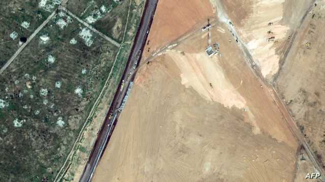 صور أقمار اصطناعية تكشف بناء مصر منطقة محاطة بأسوار قرب غزة