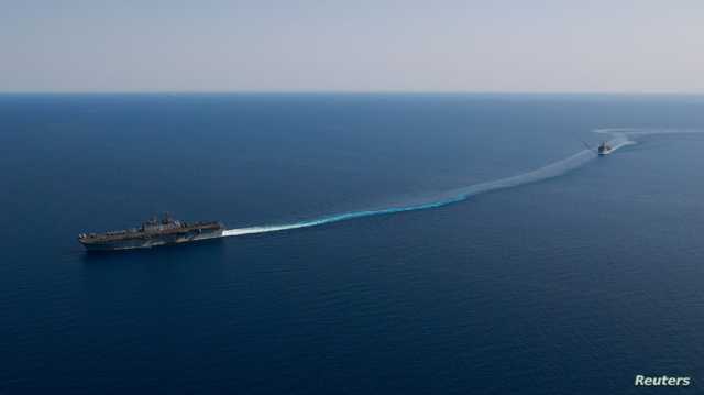 مصادر: سفينة بضائع تتعرض لهجومين صاروخيين قبالة اليمن