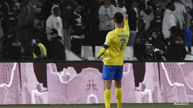 رونالدو يثير الجدل في السعودية مجددا.. بين شيطنة النصر والحركات المشينة