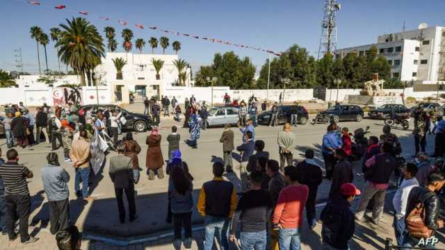 بوعزيزي جديد.. شاب تونسي يحرق نفسه ويلقى حتفه