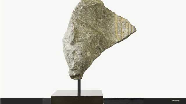 بعد نحو 30 سنة من سرقته وتهريبه.. مصر تستعيد رأس تمثال الملك رمسيس الثاني