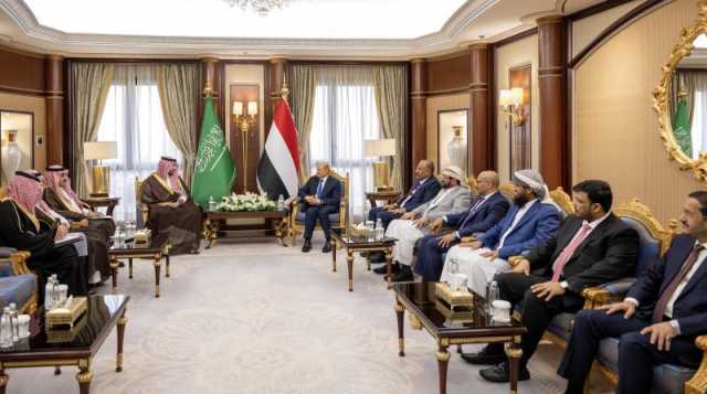 استدعاء مجلس القيادة الرئاسي إلى الرياض وتطورات متسارعة في الملف اليمني