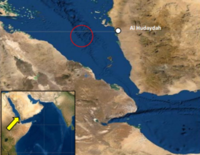عاجل: هجوم جديد على سفينة قبالة ميناء الحديدة هو الثاني خلال ساعات وإعلان للبحرية البريطانية
