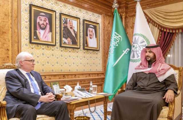 وزير الدفاع السعودي ‘‘الأمير بن سلمان’’ يبلغ الولايات المتحدة بموقف من الوضع في اليمن