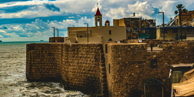 حدث في مثل هذا اليوم 3 رمضان.. حصار الصليبيين لـ”عكا” وخروج النبي لموقع بدر وحادثة التحكيم بين علي ومعاوية