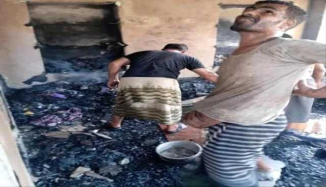 عقب انفجار عنيف.. حريق هائل يلتهم منزلًا تقطنه نساء جنوبي اليمن