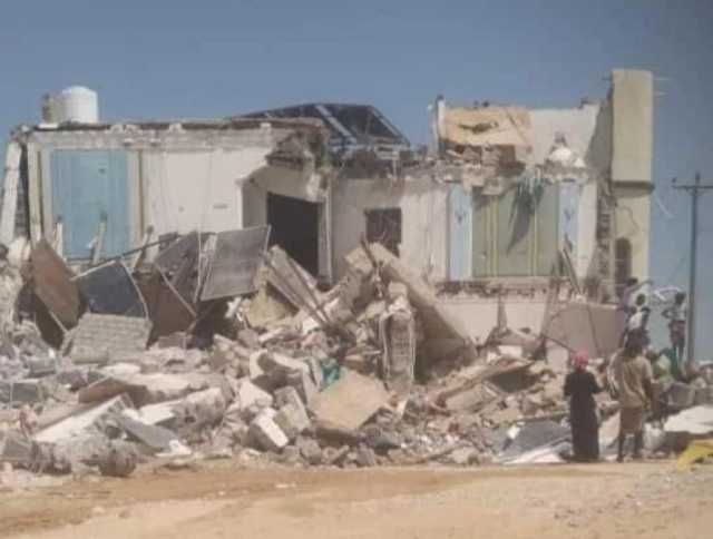 قتلى وجرحى إثر انفجار عنيف في منزل شرقي اليمن.. وإعلان رسمي بشأنه