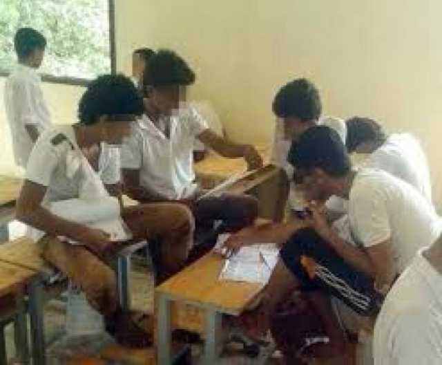 غش واسع ينسف امتحانات الثانوية العامة في عدن!