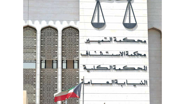 حولت جنسها إلى ذكر ودخلت الكويت منتحلة شخصيته.. لن تصدق ماذا فعلت طبيبة مصرية بمريض كويتي!