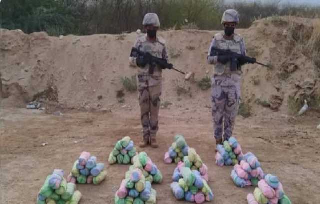 الأفواج الأمنية بجازان تضبط شخصين لترويجهما 224 كيلوجرامًا من القات