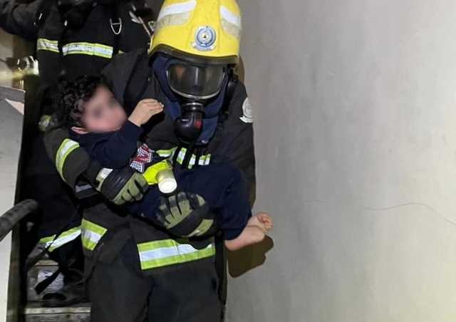 الدفاع المدني: إنقاذ 6 أشخاص إثر حريق في مبنى بالطائف