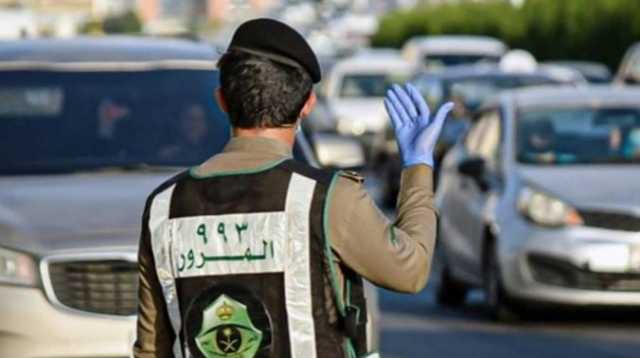 هل يجوز لمن يُستقدم بمهنة سائق قيادة المركبات بالرخصة الصادرة من بلده؟.. المرور يجيب