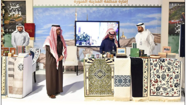 الداخلية تشارك في مهرجان الملك عبدالعزيز للإبل بمعرض «واحة الأمن»